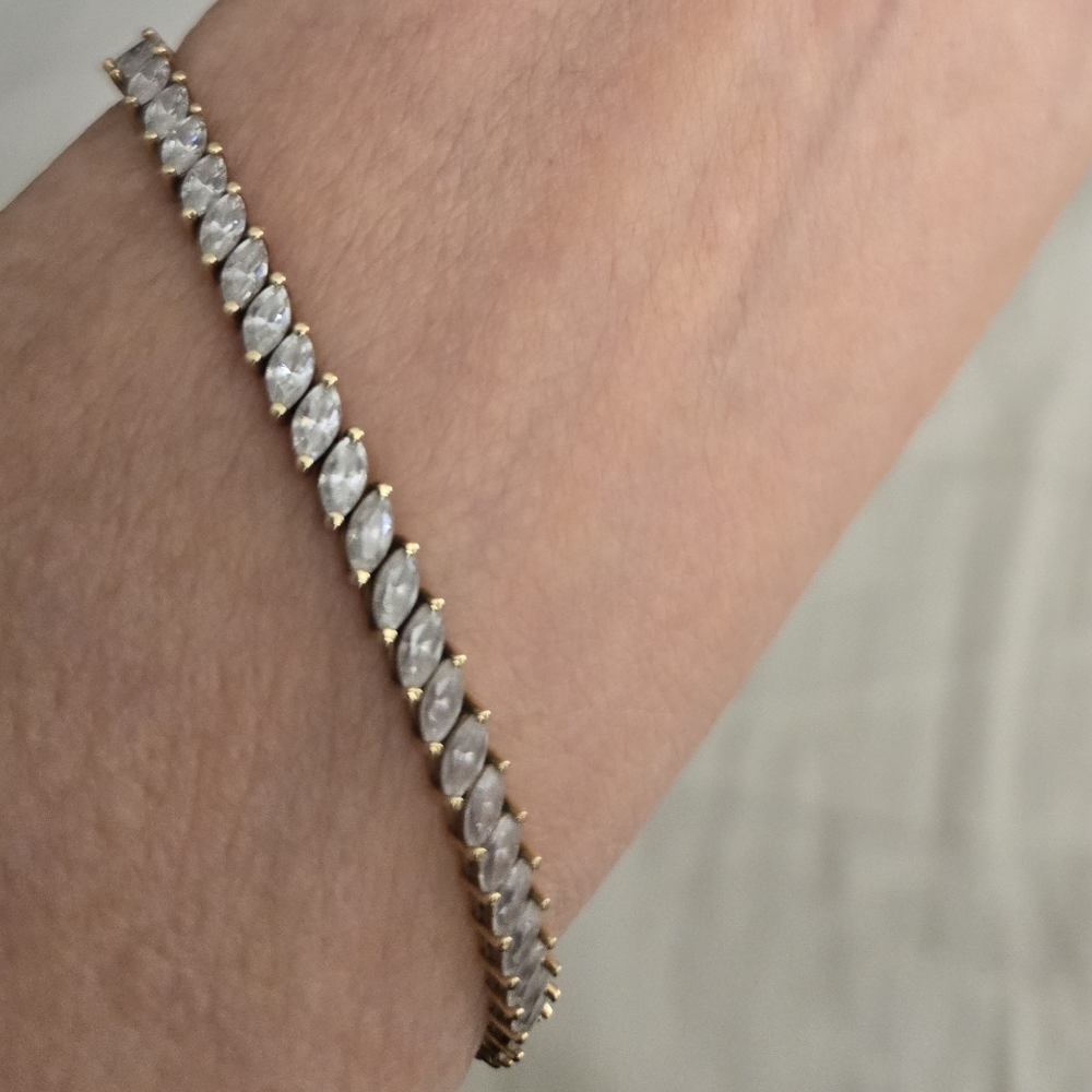 14K Gold Tennis Bracelet - Picture 3 of 6